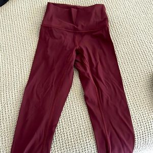 Women’s lululemon maroon leggings